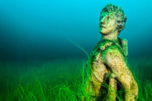 Loch Low-Minn sculptures by Jennifer Idol